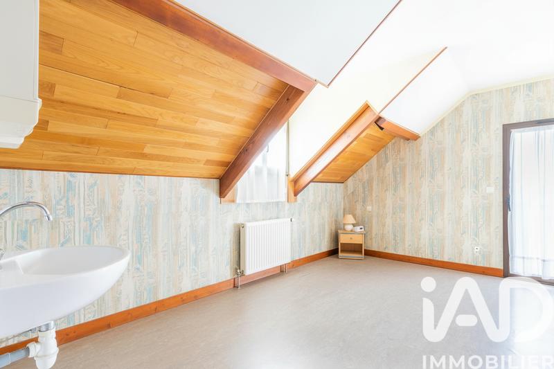 Maison - 247 m² - 10 pièces