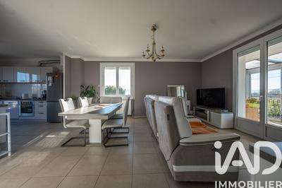 Maison - 140 m² - 6 pièces