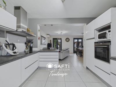 Maison - 105 m² - 6 pièces