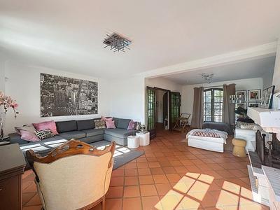 Maison - 162 m² - 6 pièces