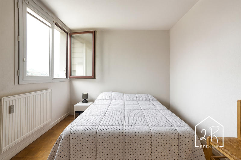 Appartement - 80 m² - 4 pièces