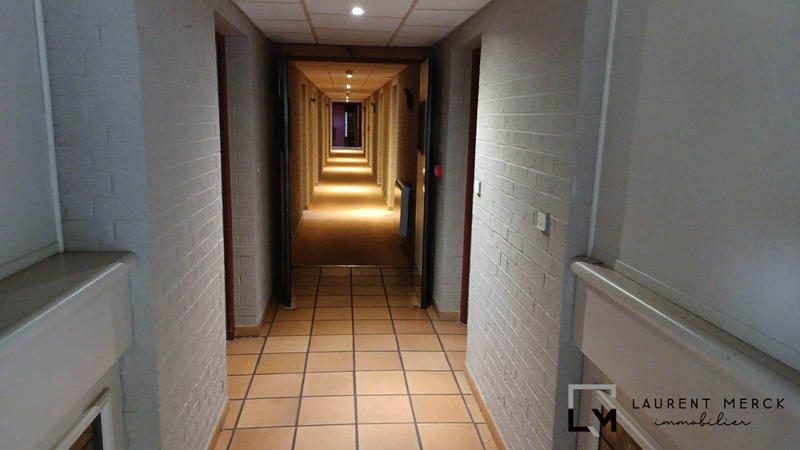 Fonds de commerce - 1 790 m²