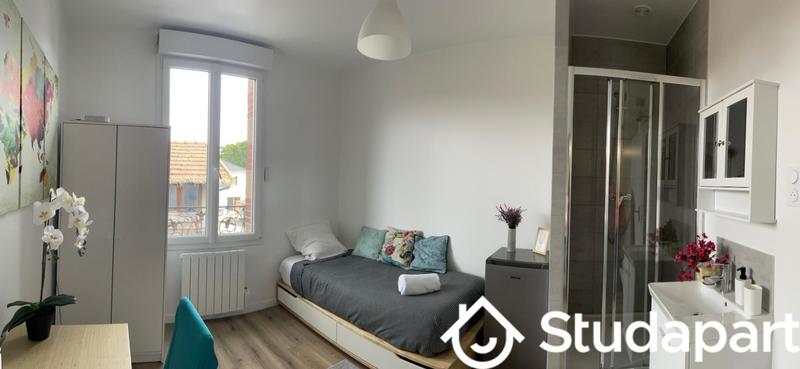 Chambre - 11 m² - 1 pièce