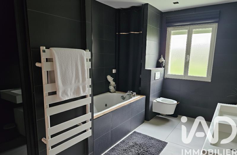 Maison - 173 m² - 7 pièces