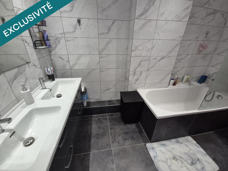 Maison - 97 m² - 5 pièces