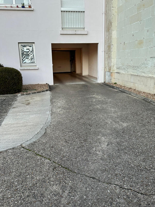 Parking / Garage - 12 m²