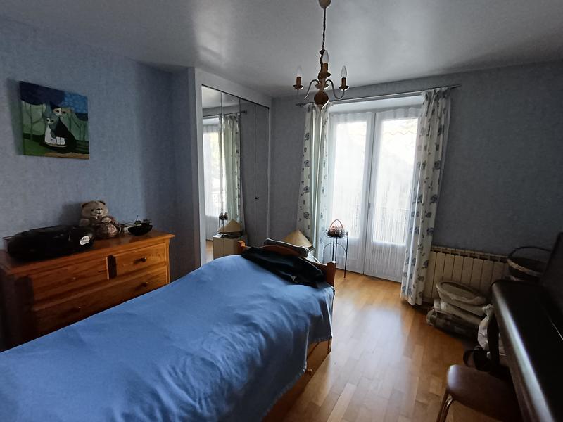 Maison - 300 m² - 14 pièces