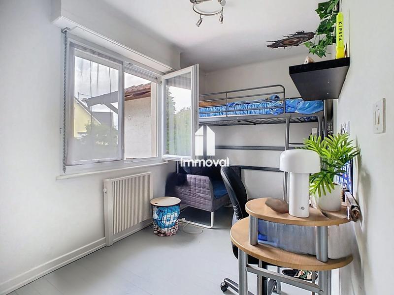 Maison - 97 m² - 5 pièces