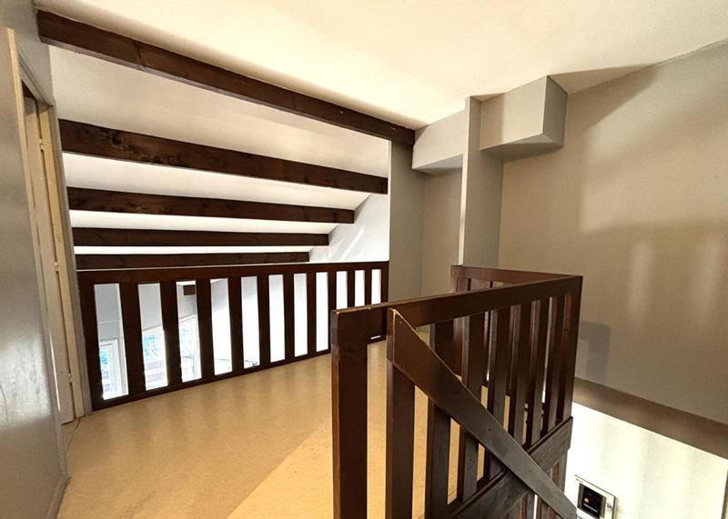 Appartement - 115 m² - 7 pièces