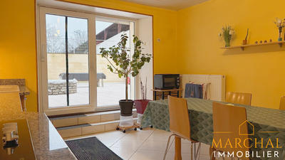 Maison - 235 m² - 7 pièces