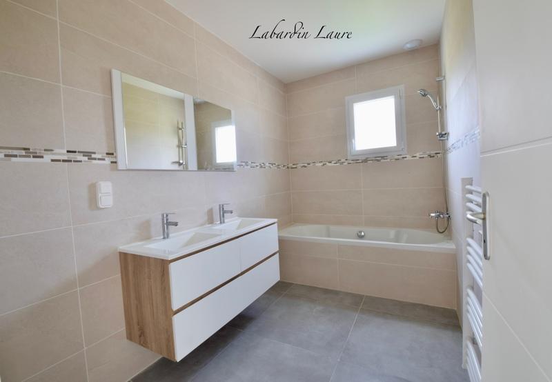 Maison - 137 m² - 6 pièces