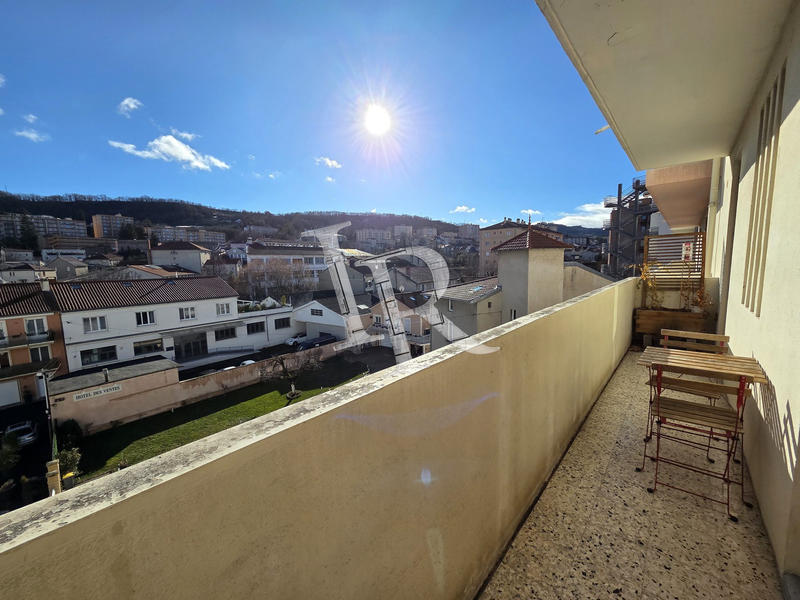 Appartement - 84 m² - 3 pièces