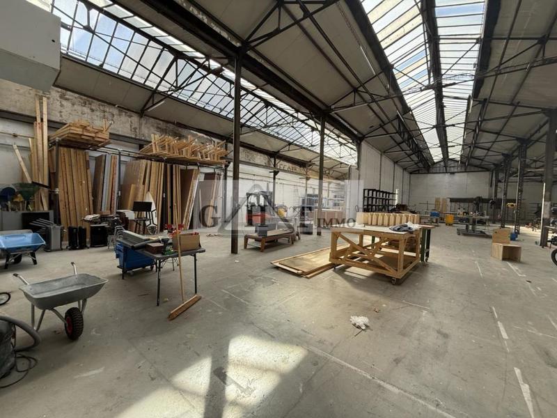 Entrepôt - 800 m²