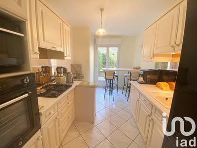 Maison - 99 m² - 5 pièces