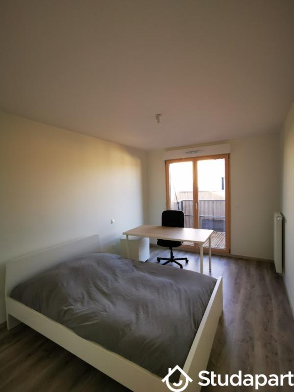 Chambre - 12 m² - 1 pièce