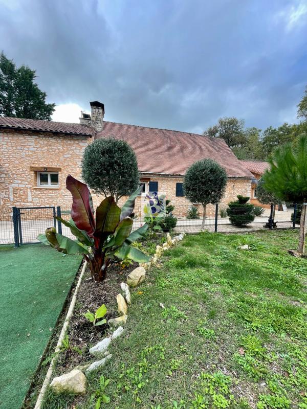 Maison en pierre - 181 m² - 7 pièces