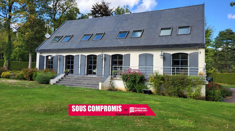 Maison - 300 m² - 8 pièces