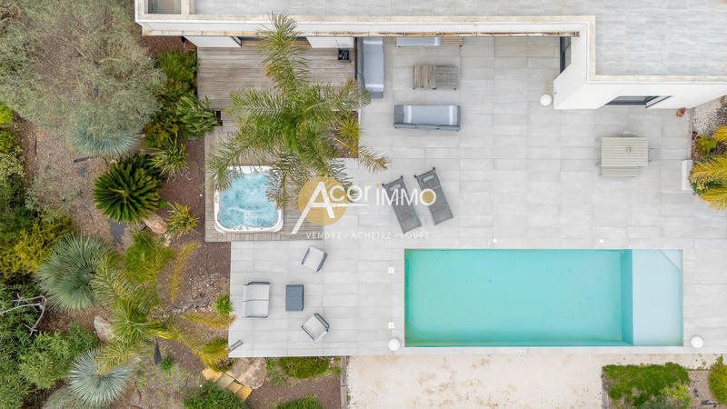 Villa - 171 m² - 6 pièces