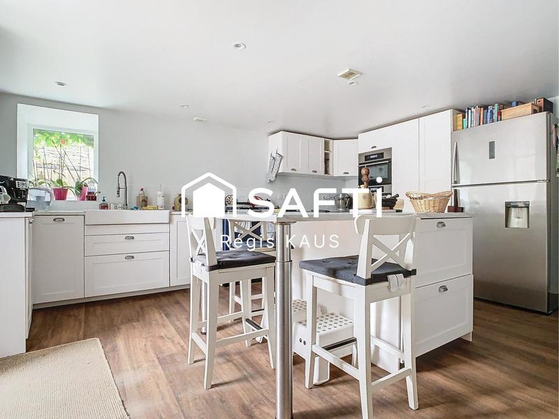 Maison - 296 m² - 12 pièces