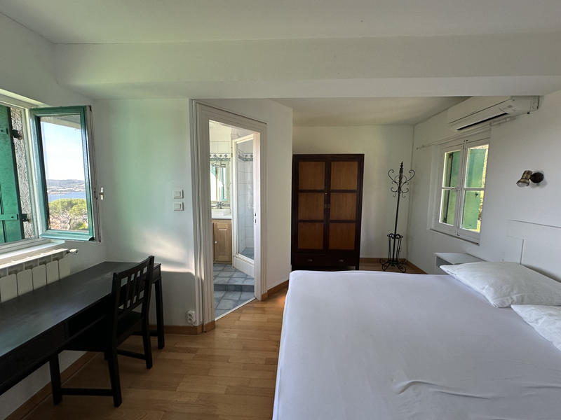 Maison - 99 m² - 5 pièces