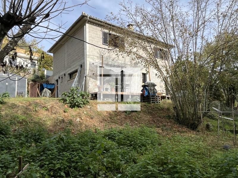 Maison - 148 m² - 5 pièces