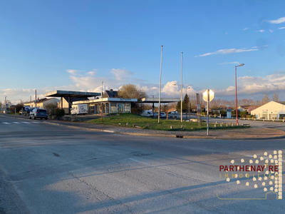 Terrain commercial - 1 513 m²