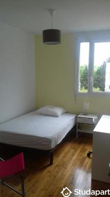 Chambre - 11 m² - 1 pièce