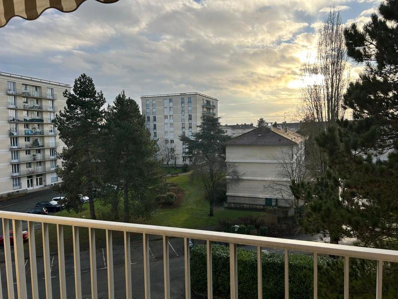 Appartement - 72 m² - 3 pièces