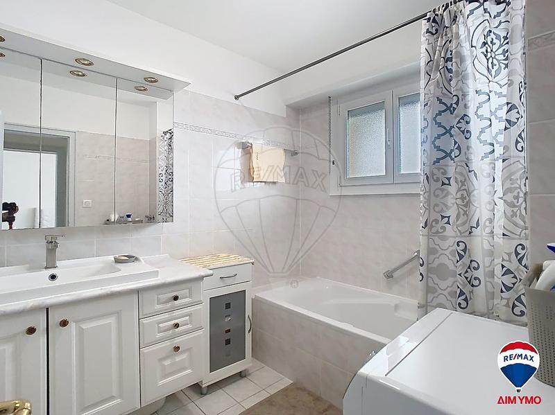 Appartement - 84 m² - 4 pièces