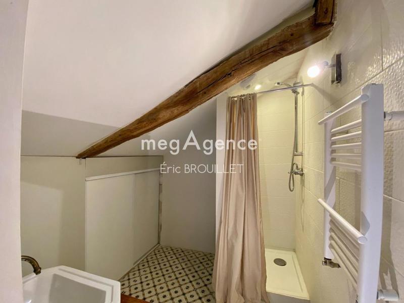 Maison - 202 m² - 8 pièces