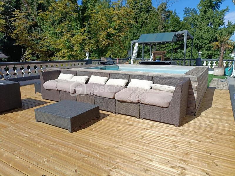 Appartement - 246 m² - 6 pièces