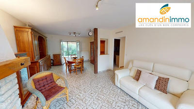 Maison - 90 m² - 5 pièces