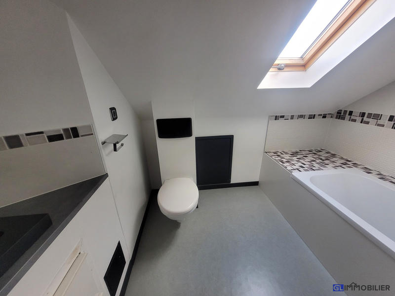 Maison - 128 m² - 7 pièces