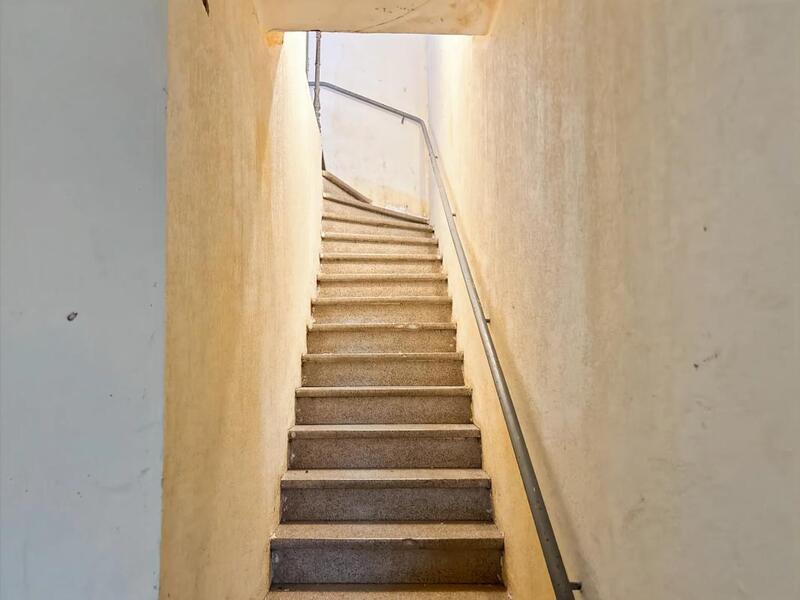 Appartement - 100 m² - 6 pièces