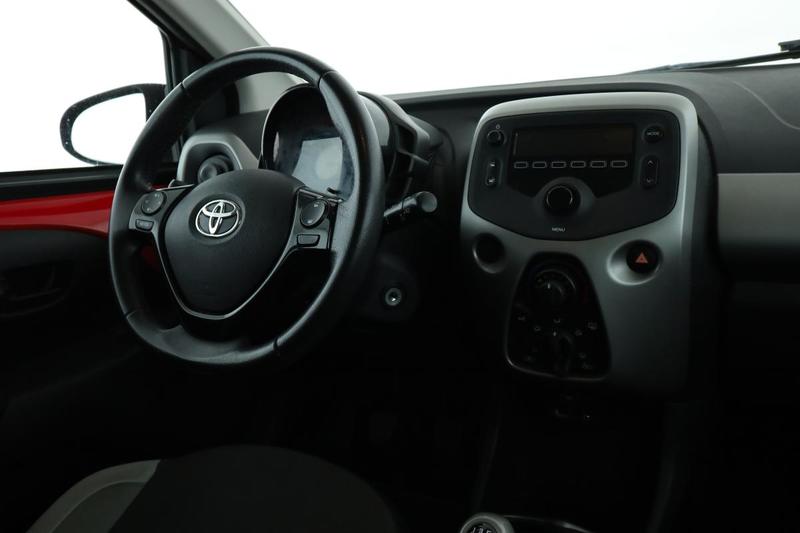 Toyota Aygo 1.0 Vvt-i X-Play 5p 69 ch