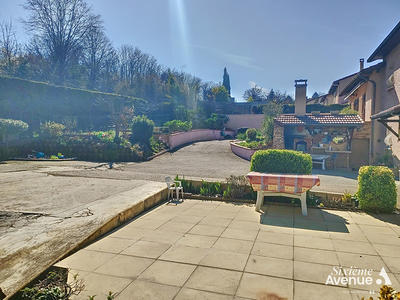 Maison - 157 m² - 7 pièces