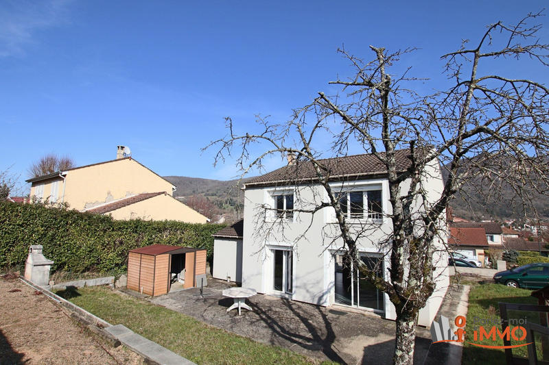 Maison - 97 m² - 4 pièces