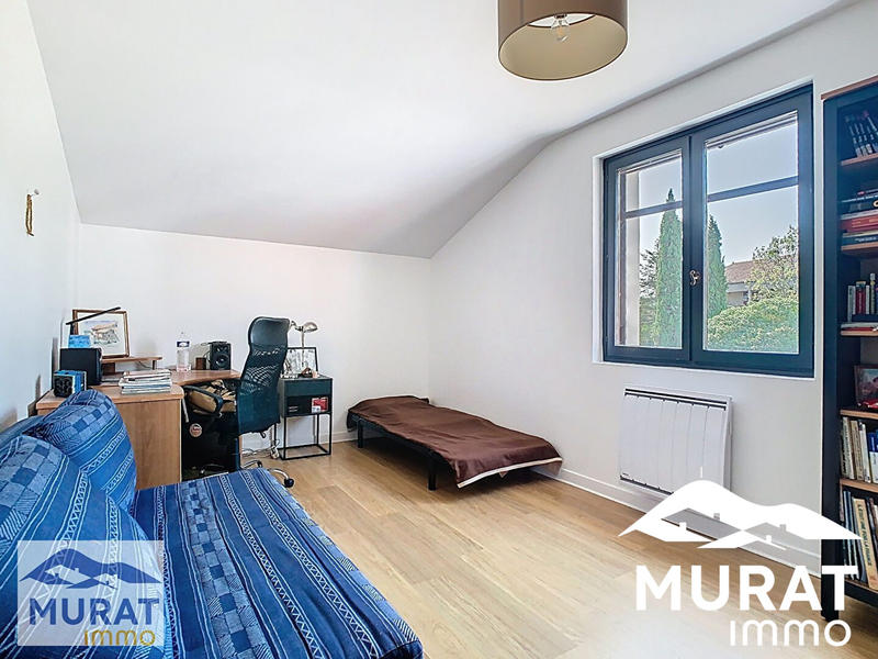 Maison - 170 m² - 8 pièces