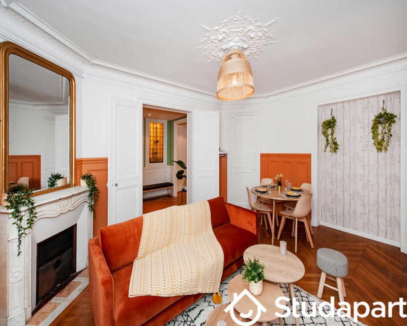 Chambre - 140 m² - 1 pièce