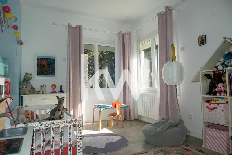 Maison - 192 m² - 7 pièces