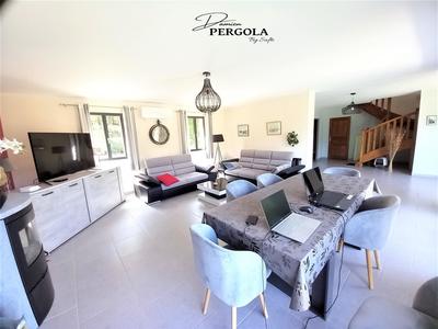 Maison - 178 m² - 6 pièces