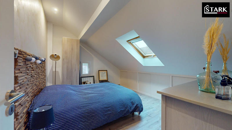 Appartement - 90 m² - 4 pièces