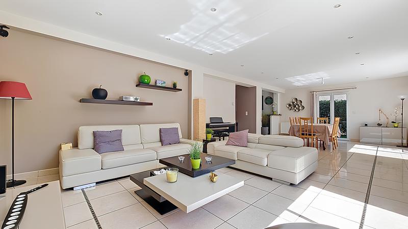 Maison - 170 m² - 7 pièces