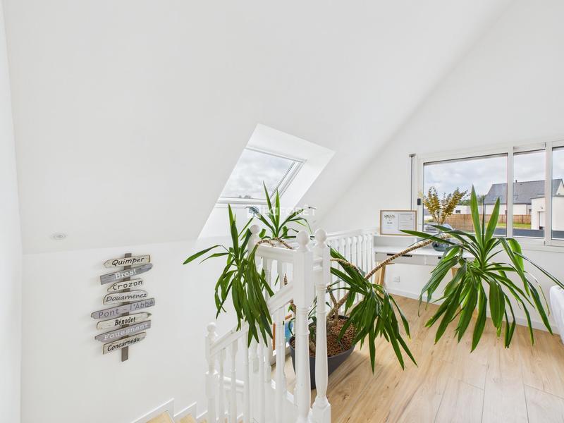 Appartement - 80 m² - 6 pièces