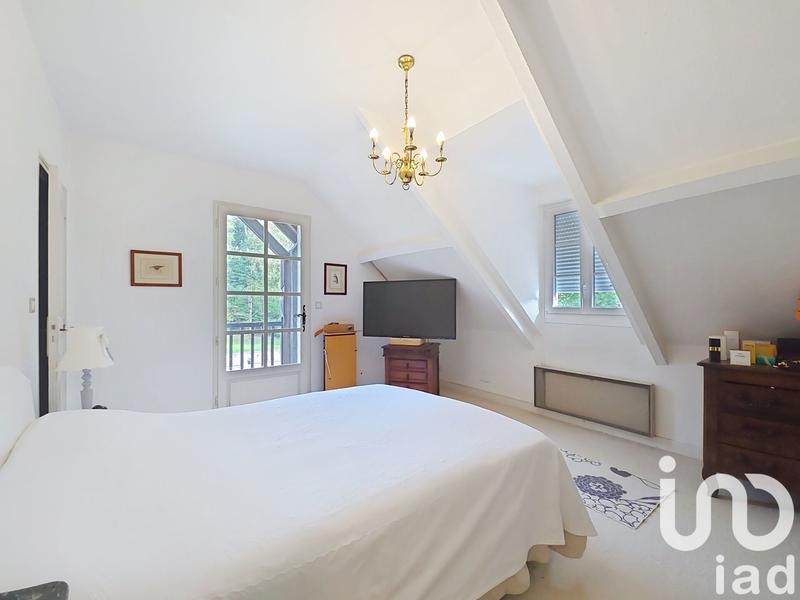 Maison - 219 m² - 7 pièces