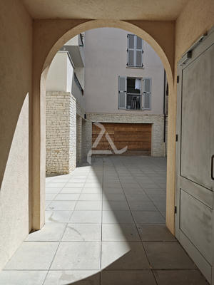 Appartement - 79 m² - 3 pièces