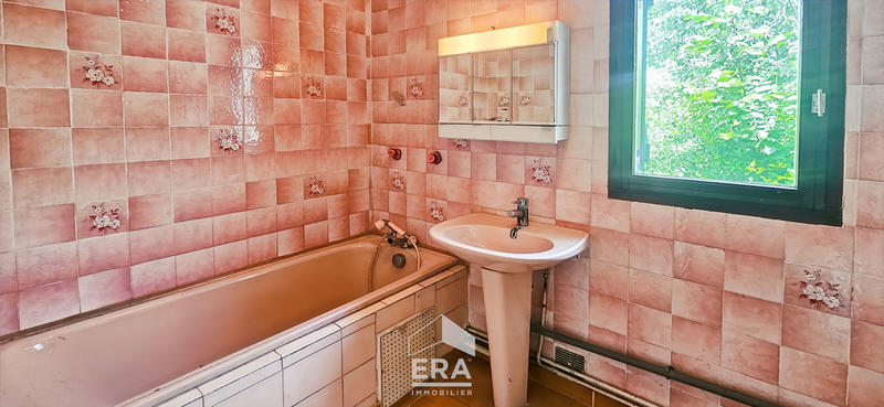 Maison - 160 m² - 10 pièces