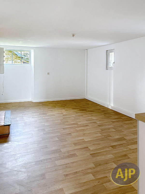 Maison - 101 m² - 4 pièces