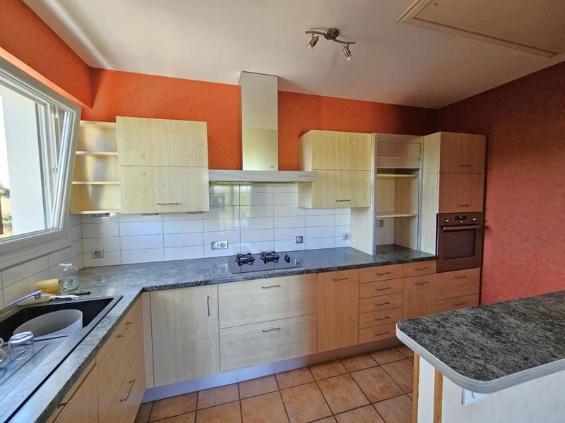 Maison - 229 m² - 8 pièces