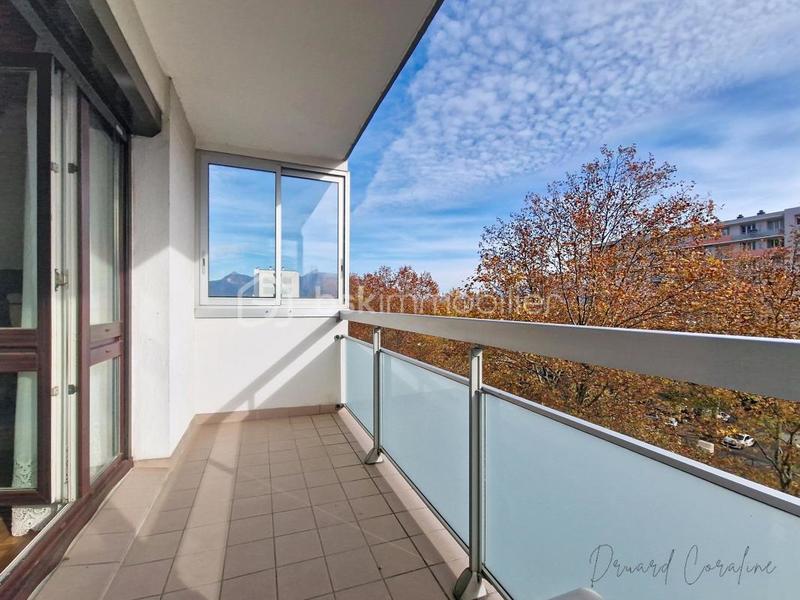 Appartement - 103 m² - 5 pièces